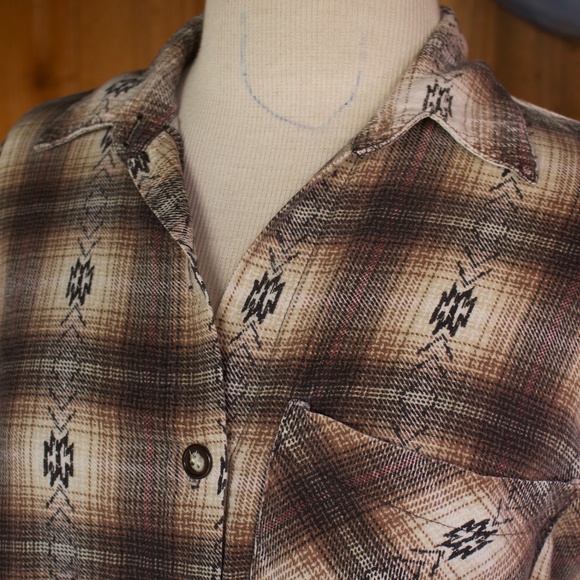 Vintage 90's Actif 100% Cotton Southwestern Button Down Shirt Made In The USA - Picture 5 of 17